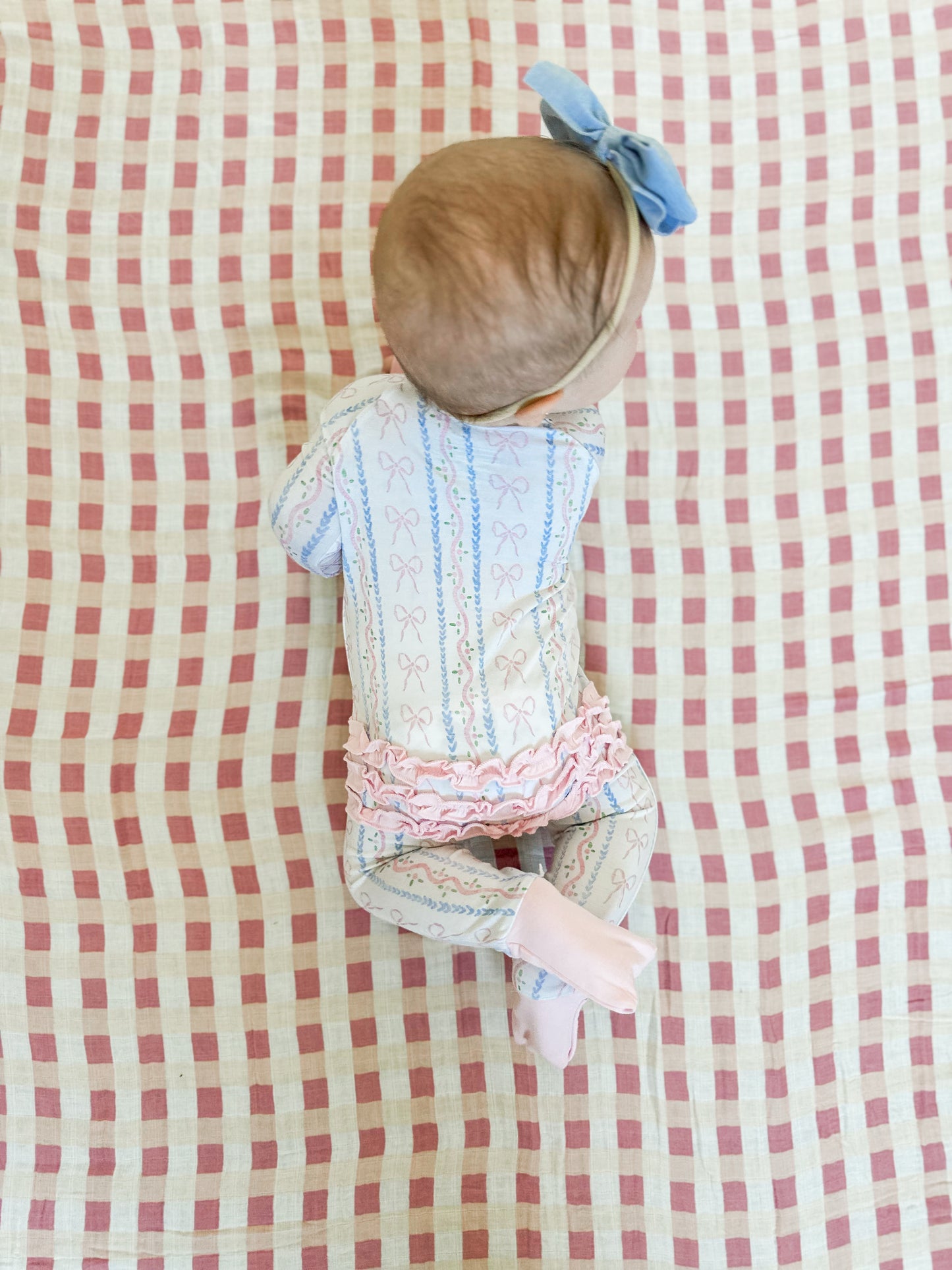 Vintage Bows Ruffle Bamboo Sleeper
