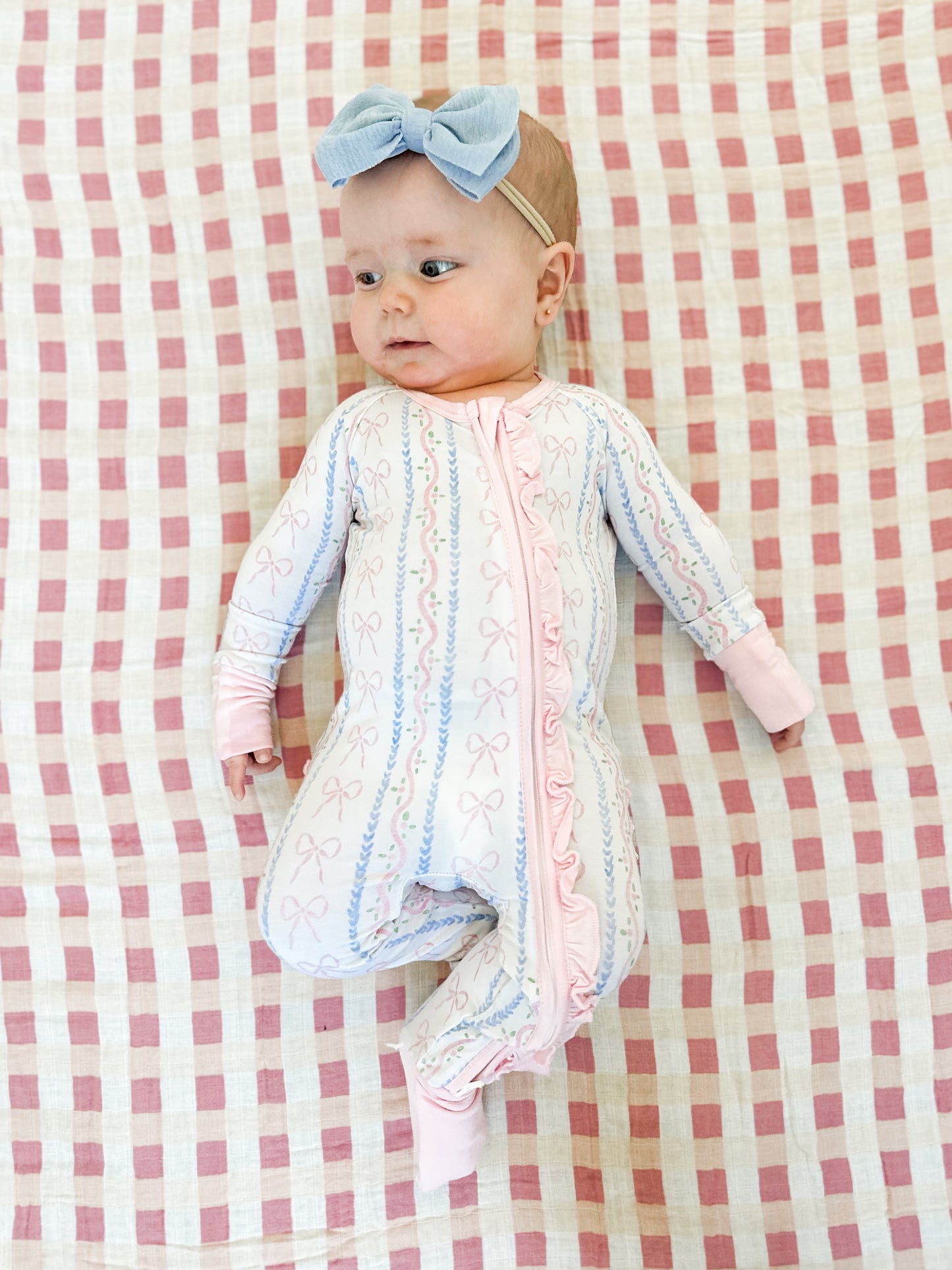 Vintage Bows Ruffle Bamboo Sleeper