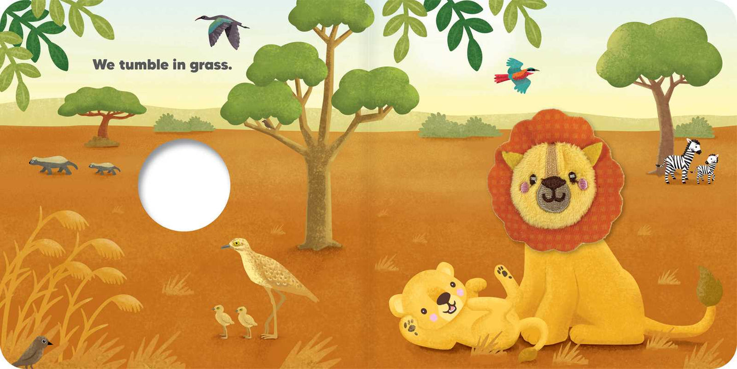 Daddy & Me: Finger Puppet Board Book by