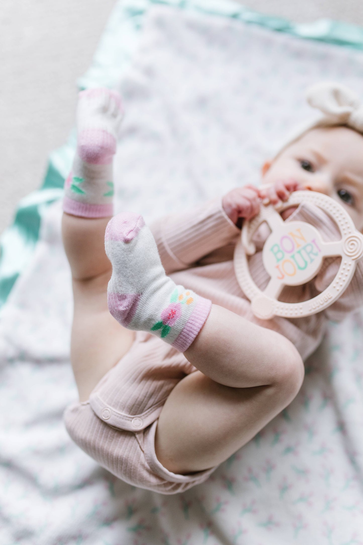 Silicone Teether Ring with Detachable Clip Bonjour Bébé
