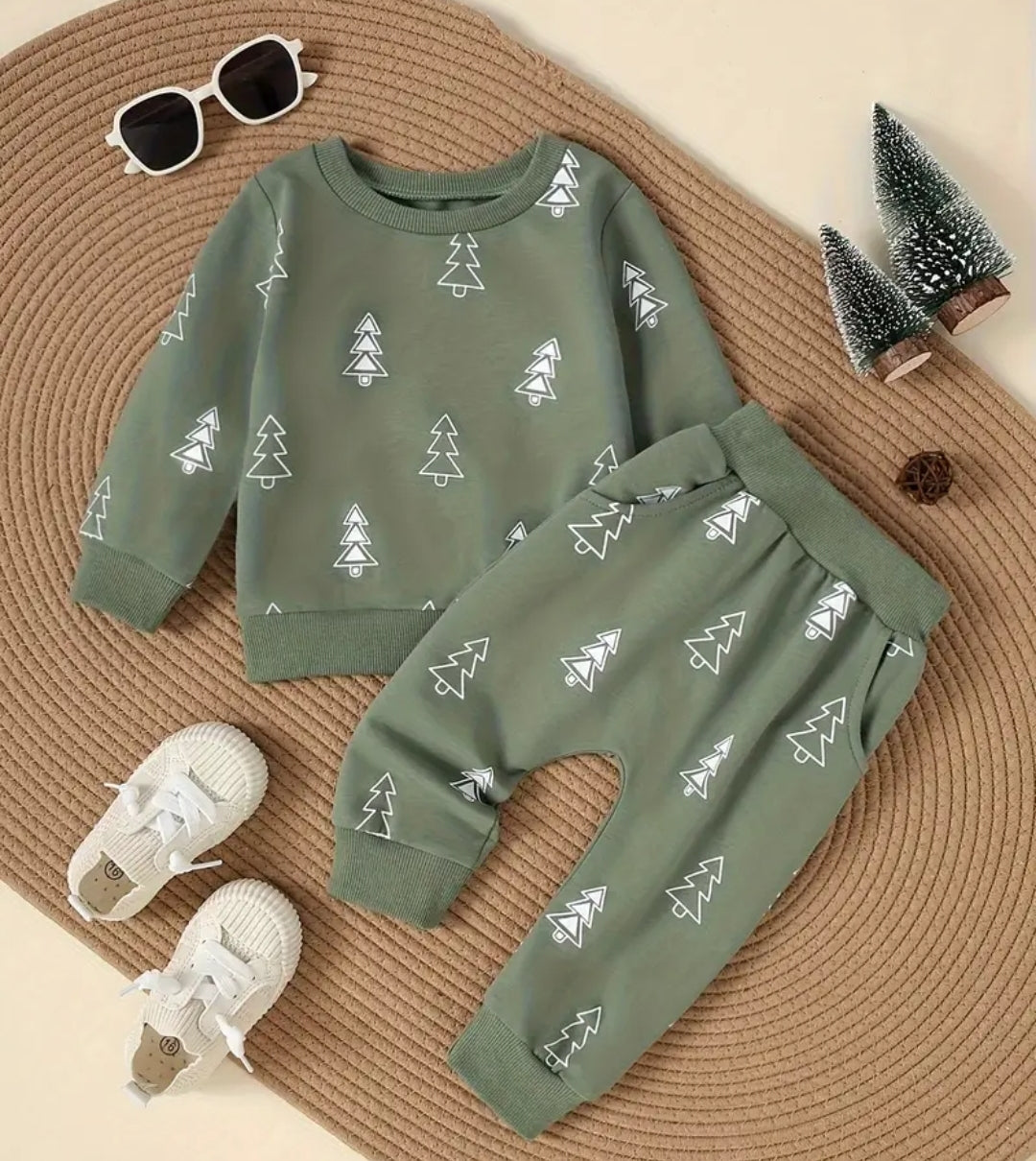 Ponderosa Pine Jogger Set