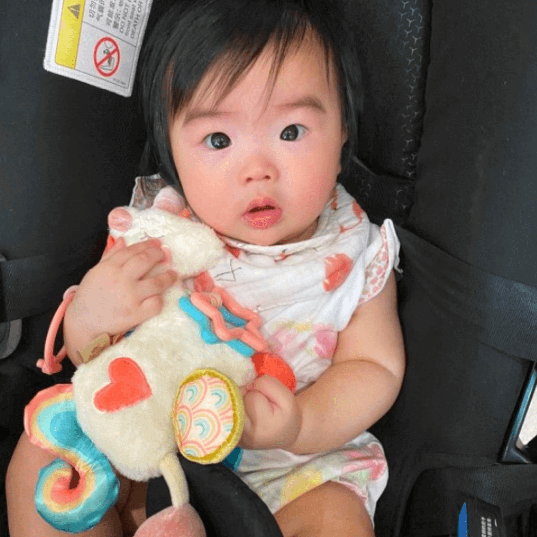 Itzy Friends Link & Love™ Unicorn Activity Plush + Teether - Evvie Bean's Baby Boutique